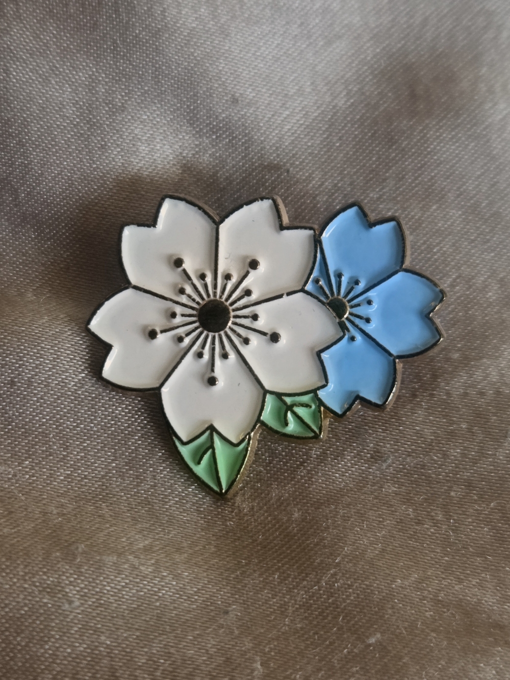 Sakura Japanese Cherry Blossom Flower Enamel White And Blue Pin With Gold
